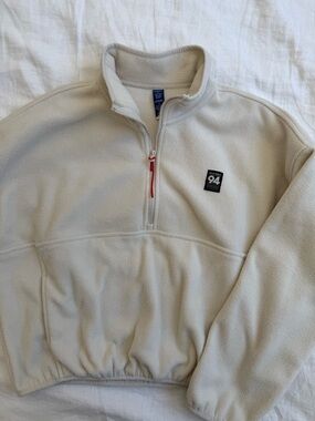 Old Navy Women's Cream 1/4 Zip Fleece Pullover